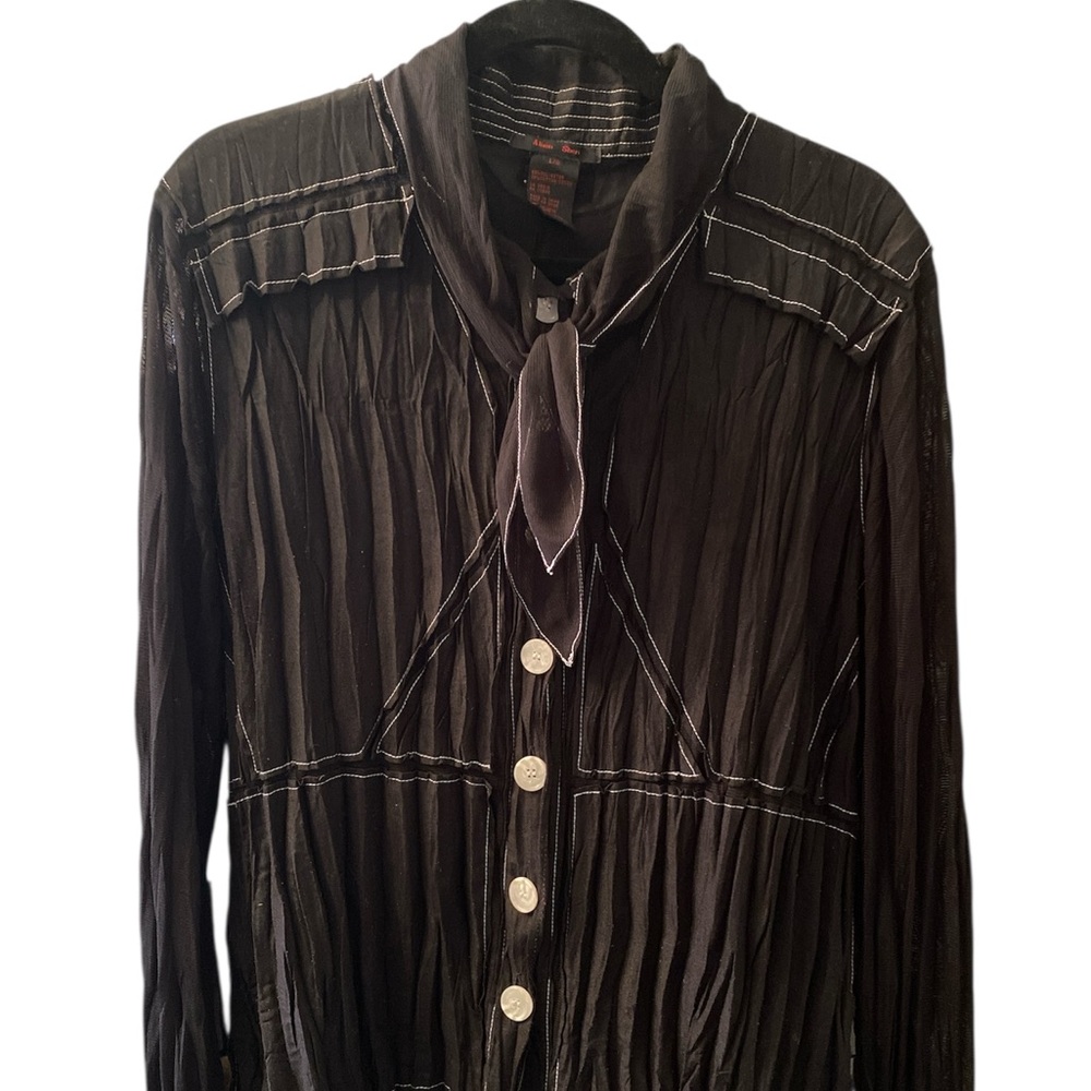 Alison Sheri Black Blouse with White accent stitching & tie collar Size Large